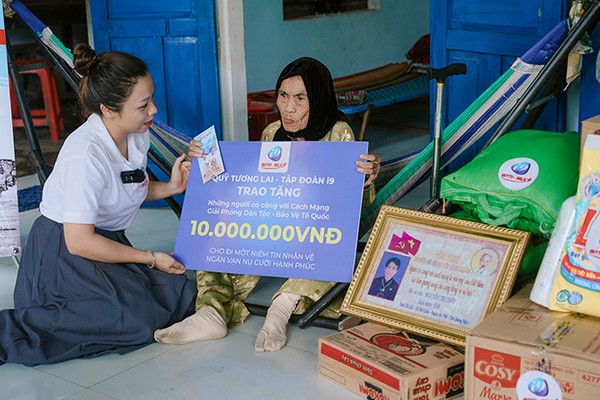 Biểu tượng hỗ trợ qua email caxeng