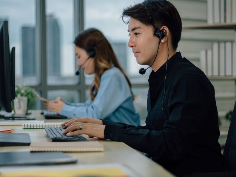 Dịch vụ hỗ trợ khách hàng 24/7 của caxeng và cộng đồng người chơi sôi động